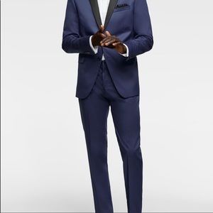 Zara Tuxedo in 40R